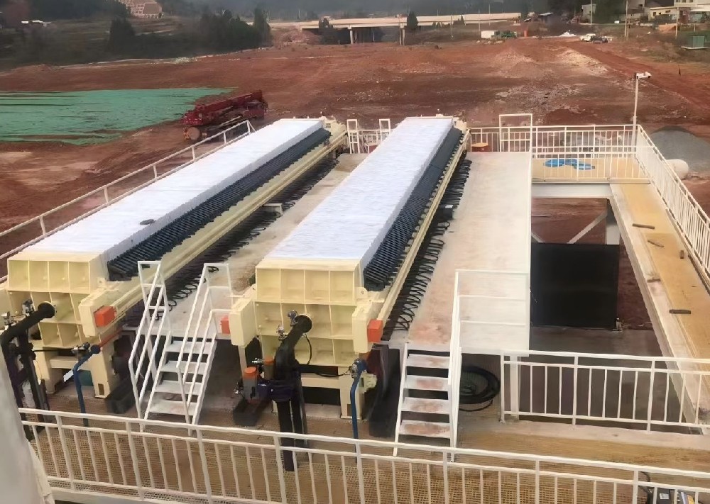 西藏板框壓濾機(jī)_高壓隔膜壓濾機(jī)_污泥脫水設(shè)備廠家